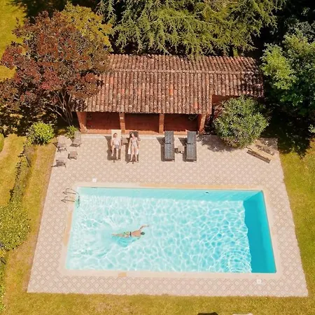 Domaine Du Buc , Les De Prestige Holiday home *