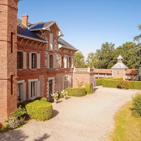 Holiday home Domaine Du Buc , Les De Prestige *